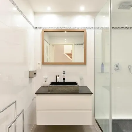 Exclusive Penthouse/4 Bedrooms/large Terrace/p *