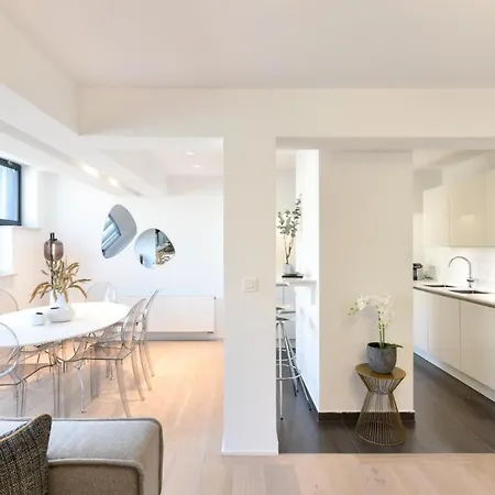 Exclusive Penthouse/4 Bedrooms/large Terrace/p