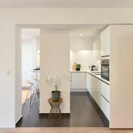 Exclusive Penthouse/4 Bedrooms/large Terrace/p Lägenhet *
