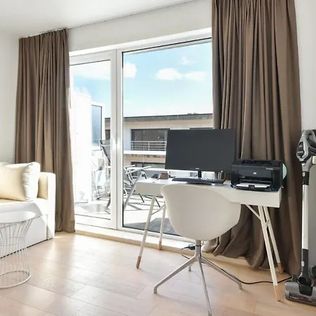 Exclusive Penthouse/4 Bedrooms/large Terrace/p Apartment *